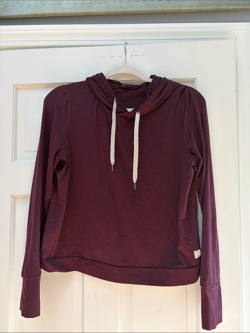 Women’s maroon Vuori hoodie